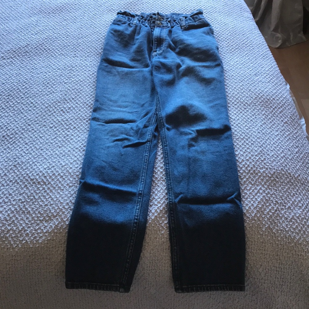 High waisted jeans